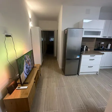 شقة Two Bedroom Center Zvonimir *