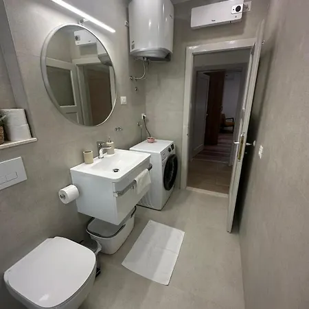 Two Bedroom Center Zvonimir سبليت