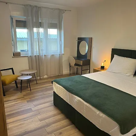 Two Bedroom Center Zvonimir Split